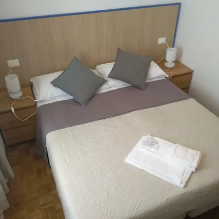 Iris Πανσιόν Τεργέστη