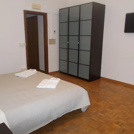 Iris 招待所 的里雅斯特