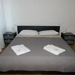 Iris 4*