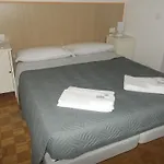 Iris בית הארחה