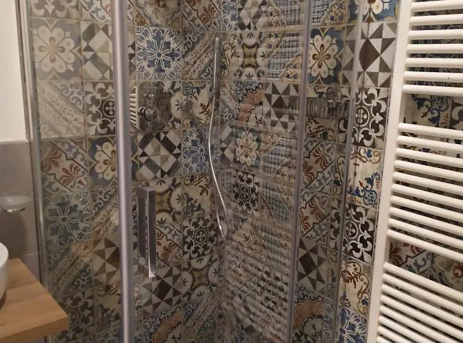 Iris Πανσιόν Τεργέστη