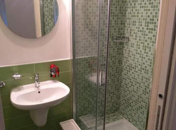 Iris Πανσιόν Τεργέστη