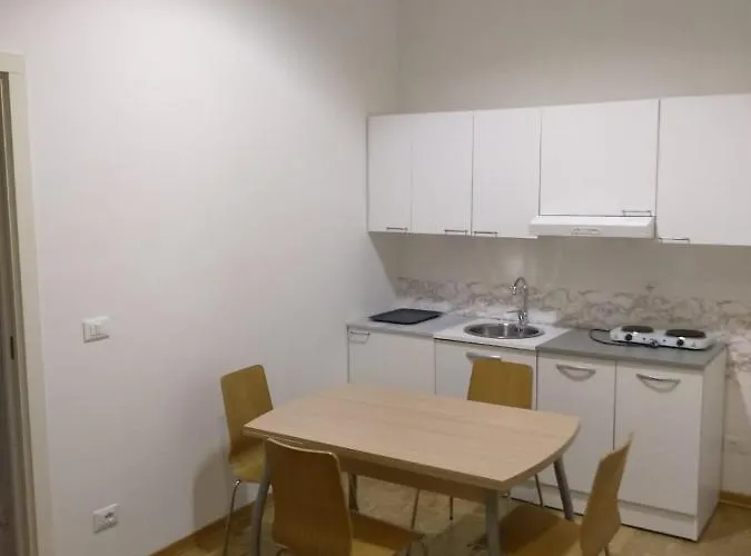 Iris Πανσιόν 4*